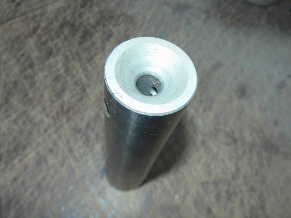 Bolzen für Umlenkhebel UTB 550 + 640 DTC Modelle